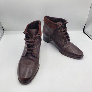 VINTAGE LILLEY & SKINNER LEATHER ANKLE CUFFED BOOTIES
